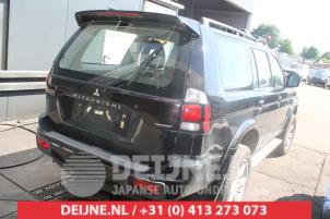 Mitsubishi Pajero Türscheibe 4-türig rechts hinten O288642 foto 2