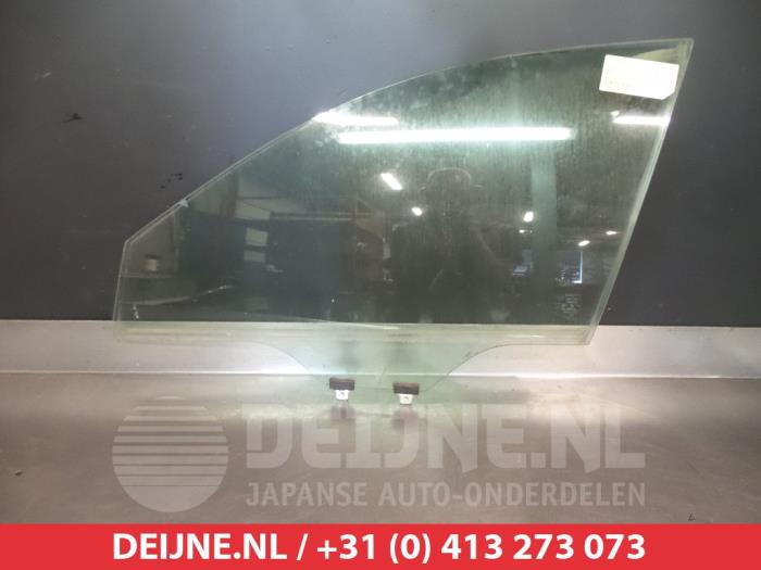 Subaru Impreza Türscheibe 4-türig links vorne O274018