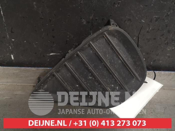 Toyota Yaris Bumper Rooster O264701