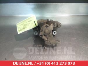 Kia Picanto Remklauw (Tang) links-achter O376316 foto 2