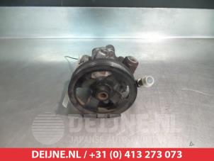 Gebruikte Stuurpomp Toyota Corolla Verso (R10/11) 2.0 D-4D 16V Prijs € 35,00 Margeregeling aangeboden door V.Deijne Jap.Auto-onderdelen BV