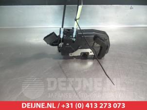 Nissan X-Trail Front door lock mechanism 4-door, right O280825 photo 2