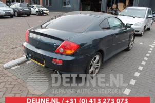 Hyundai Coupe Door 2-door, right O271821 photo 2