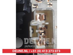 Toyota Yaris Verso Heater switch O310627 photo 4