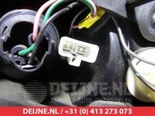 Hyundai Elantra Rücklicht links O297604 foto 3