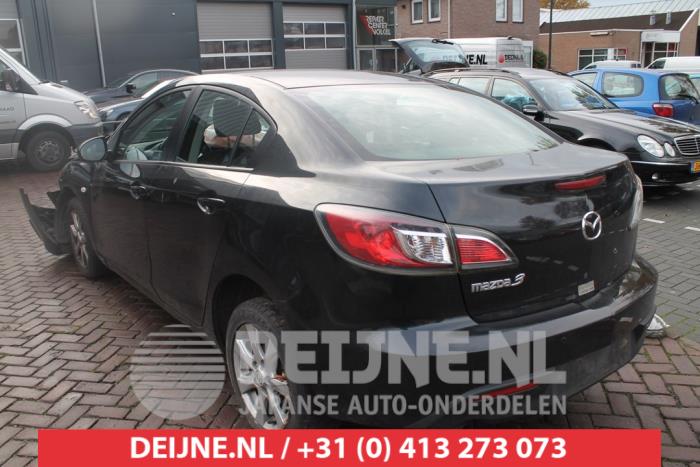 Mazda 3 Ruit achter O300609