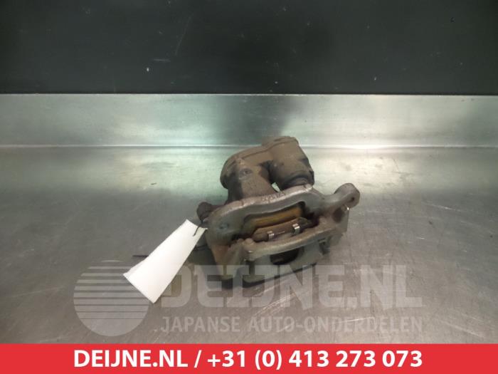 Nissan Qashqai Remklauw (Tang) links-achter O376192