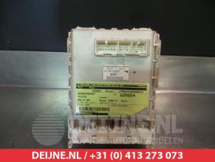 Toyota Rav-4 Sicherungskasten O350342 foto 2