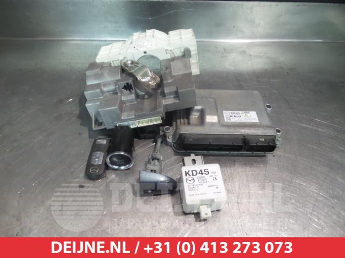 Gebruikte Computer Motormanagement Mazda 6 SportBreak (GJ/GH/GL) 2.2 SkyActiv-D 175 16V Prijs € 125,00 Margeregeling aangeboden door V.Deijne Jap.Auto-onderdelen BV