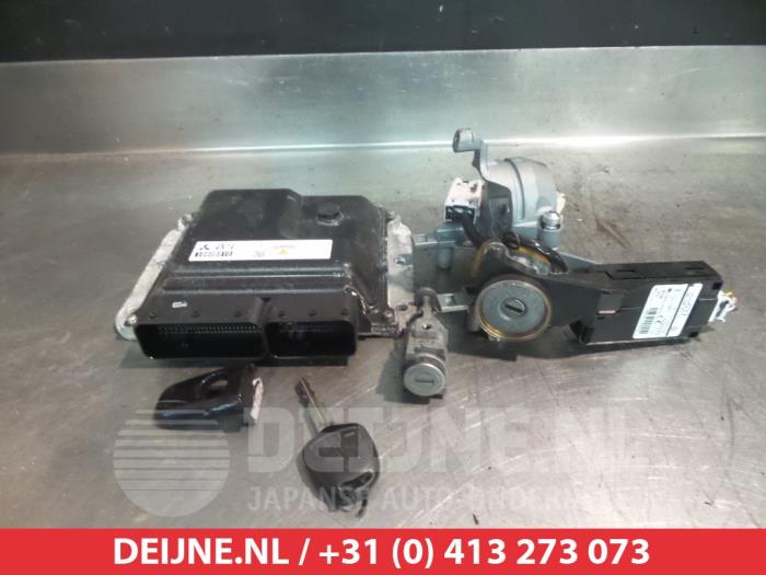Mitsubishi Outlander Computer Motormanagement O344996
