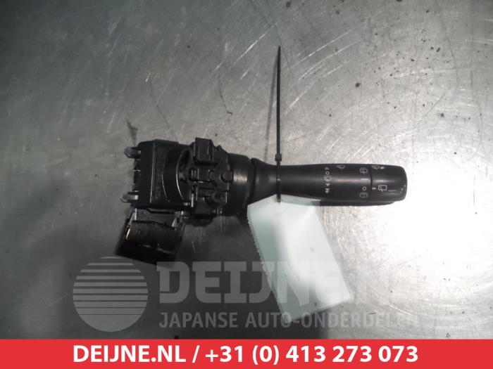 Toyota Yaris Scheibenwischer Schalter O310351