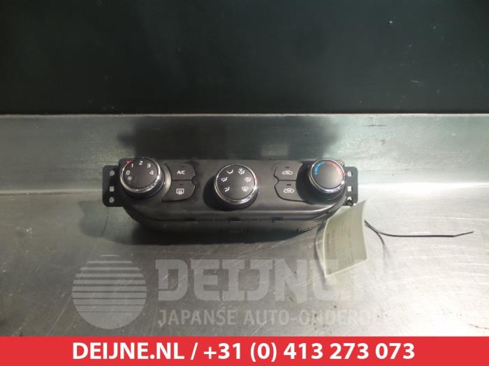 Kia Ceed Heater control panel O305915