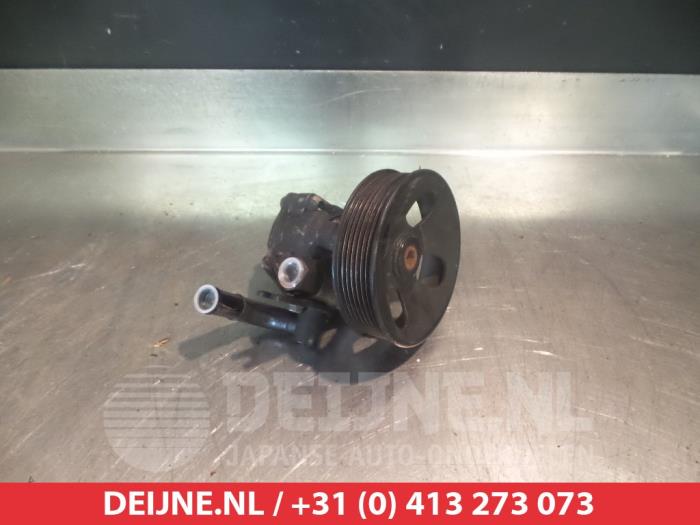 Kia Sorento Power steering pump O331321