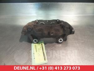 Toyota Hilux Remklauw (Tang) links-voor O325601 foto 2