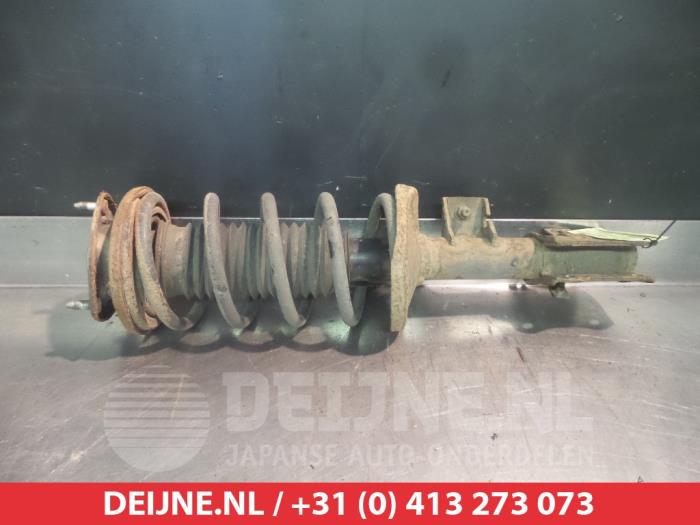 Suzuki Grand Vitara Stoßdämpferstrebe links vorne O320996