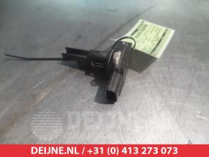 Gebruikte Luchthoeveelheidsmeter Toyota Hilux IV Prijs € 75,00 Margeregeling aangeboden door V.Deijne Jap.Auto-onderdelen BV