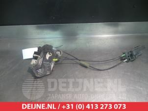Toyota Hilux Deurslot Mechaniek 4Deurs rechts-achter O281821 foto 2