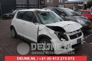 Suzuki Swift Portierruit 4Deurs rechts-voor O238951 foto 2