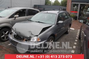Toyota Avensis Portier 4Deurs links-achter O285825 foto 2