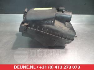 Gebruikte Luchtfilterhuis Toyota Corolla Wagon (E12) 2.0 D-4D 16V 90 Prijs € 25,00 Margeregeling aangeboden door V.Deijne Jap.Auto-onderdelen BV
