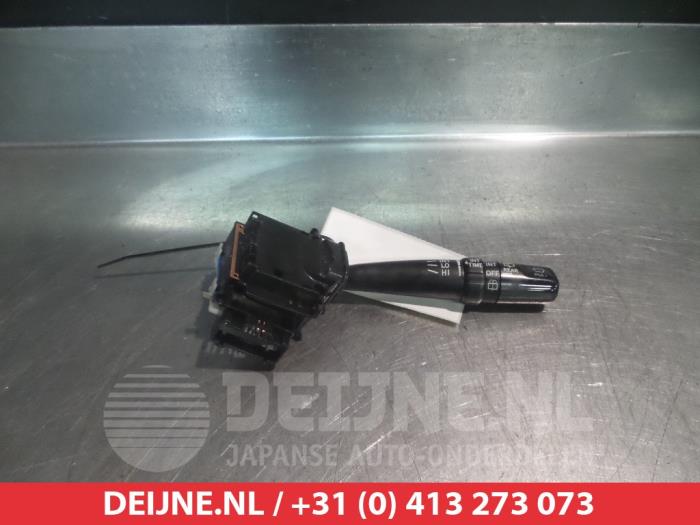Toyota Avensis Ruitenwis Schakelaar O310378