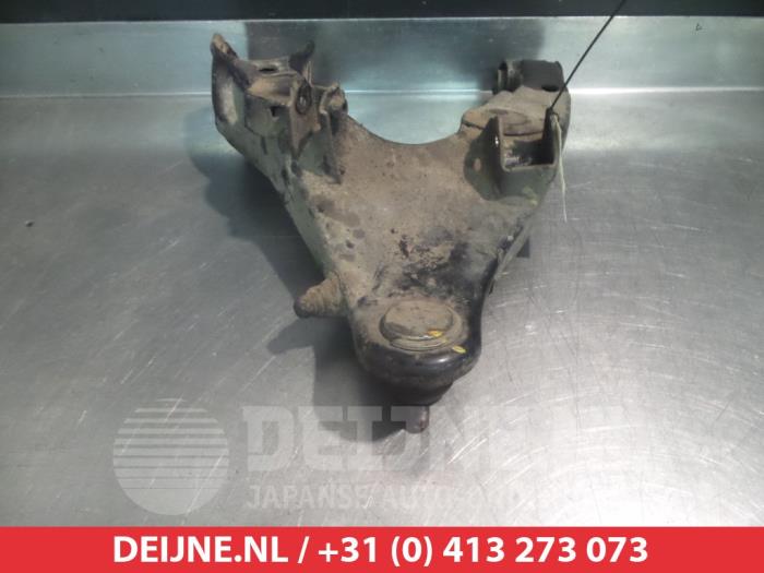 Toyota Landcruiser Draagarm onder rechts-voor O382860