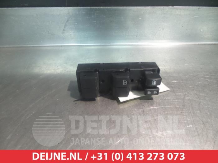 Nissan Note Combischakelaar ramen O311608
