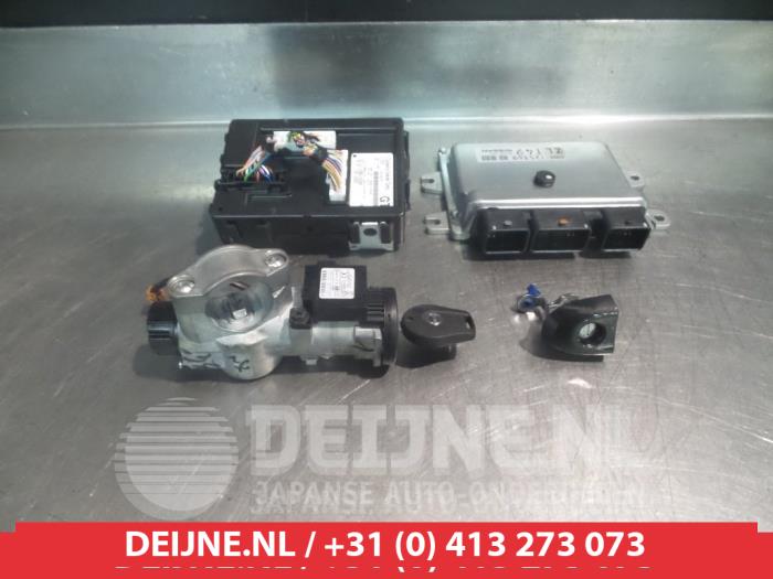 Nissan Note Slotenset Cilinder (compleet) O278037