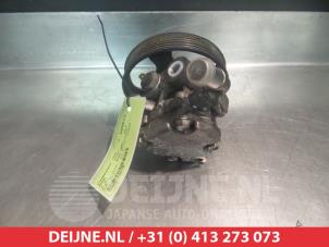 Mazda 3 Power steering pump O330899 photo 2