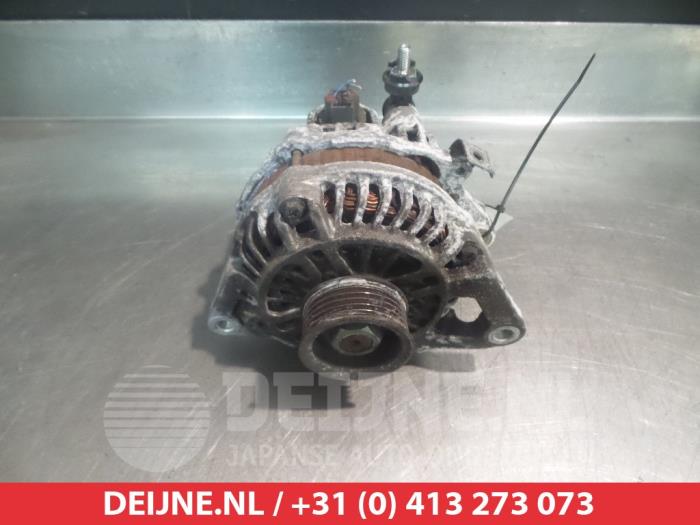 Gebruikte Dynamo Mazda 3 Sport (BK) 1.3i 16V Prijs € 50,00 Margeregeling aangeboden door V.Deijne Jap.Auto-onderdelen BV