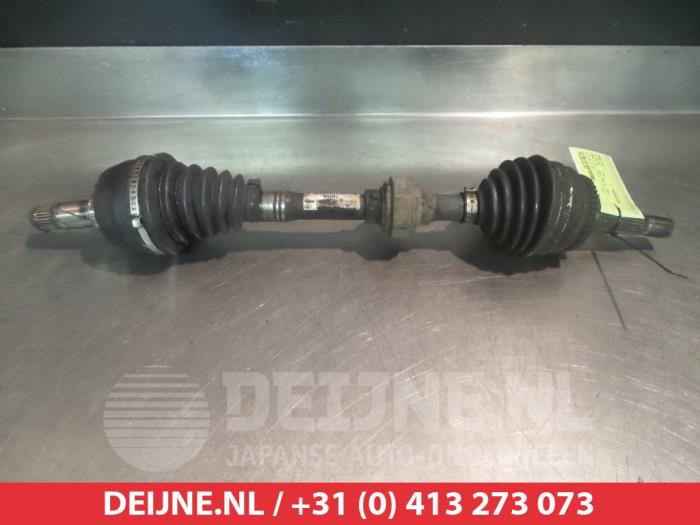 Mitsubishi Space Star Aandrijfas links-voor O318129