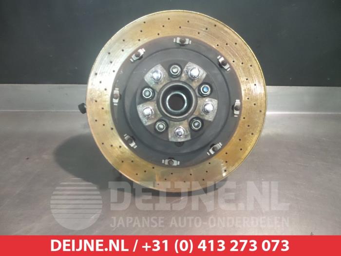 Nissan GT-R Achsschenkel rechts hinten O382951