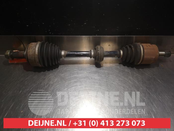 Honda CR-V Front drive shaft, left O318279