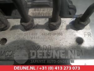 Toyota Verso ABS Pumpe O338624 foto 3