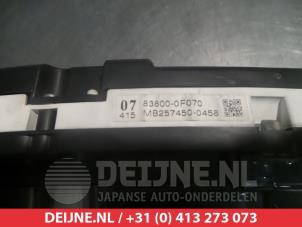 Toyota Verso Kilometerteller KM O305241 foto 3