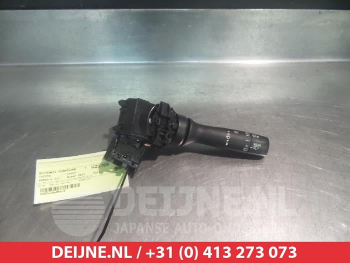 Toyota Verso-S Ruitenwis Schakelaar O310548
