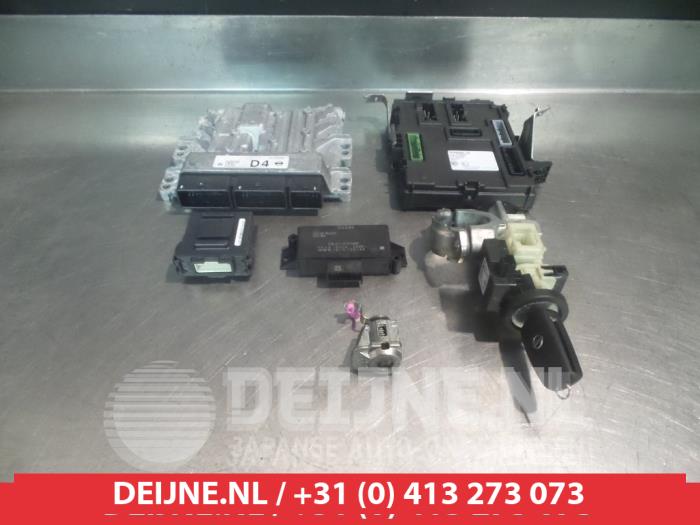 Nissan Qashqai Slotenset Cilinder (compleet) O278135