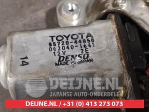 Toyota Avensis Verso Ruitmechaniek 4Deurs links-achter O290940 foto 3