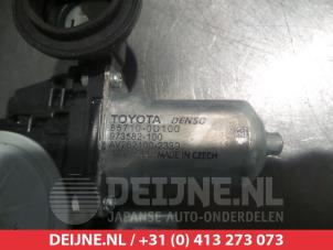 Toyota Auris Ruitmechaniek 2Deurs rechts-voor O276359 foto 2