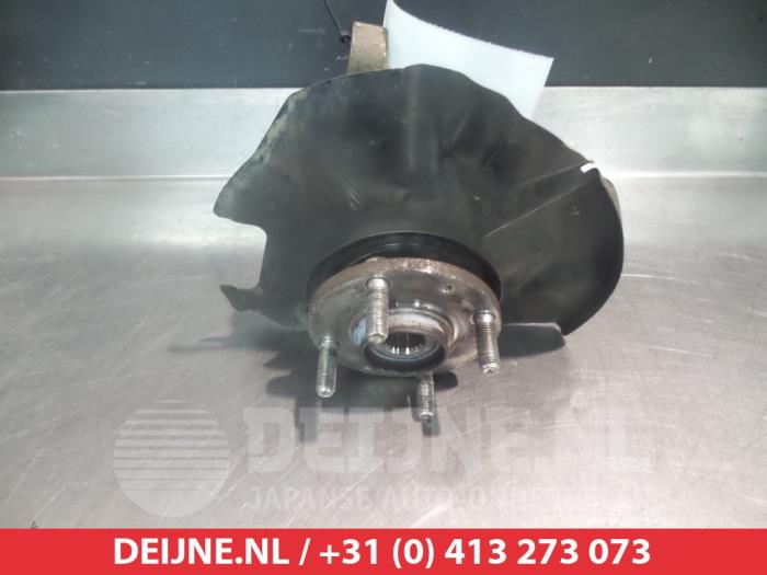 Hyundai Accent Fusee rechts-voor O323433
