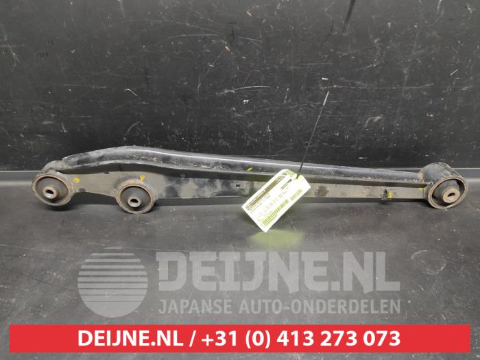 Nissan Pixo Draagarm rechts-achter O384193