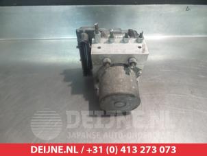 Toyota Avensis ABS Pumpe O338573 foto 2