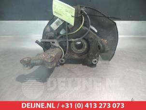 Toyota Avensis Achsschenkel rechts vorne O324213 foto 2