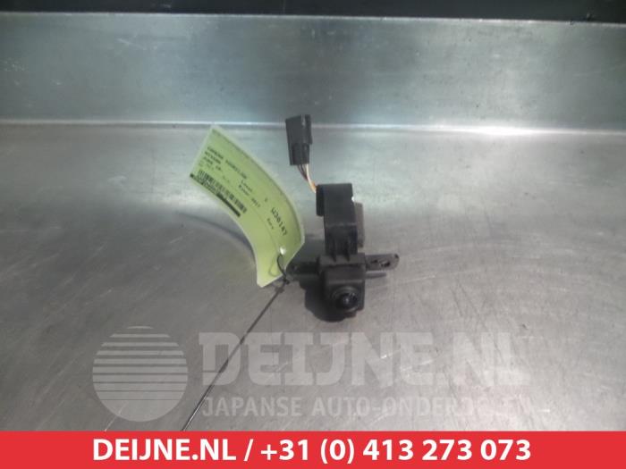 Nissan Juke Front camera O310950