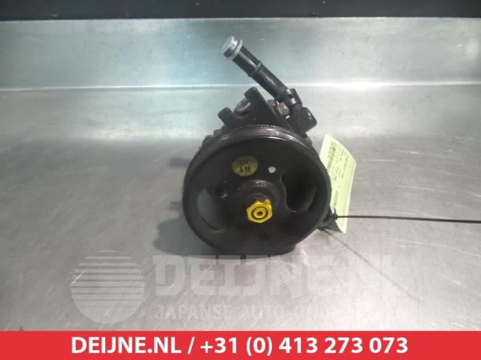 Gebruikte Pomp Servo Kia Carens II (FJ) 1.6i 16V Prijs € 35,00 Margeregeling aangeboden door V.Deijne Jap.Auto-onderdelen BV