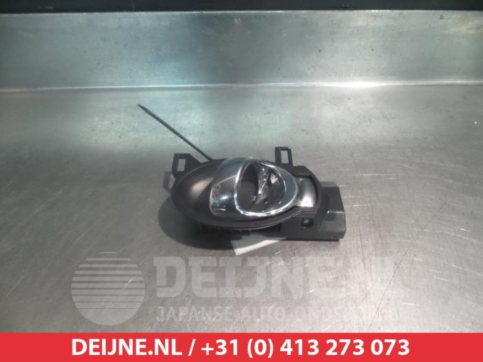 Nissan Note Portiergreep 4Deurs links-voor O277259