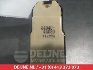 Toyota Avensis Verso Combischakelaar ramen O312453 foto 3
