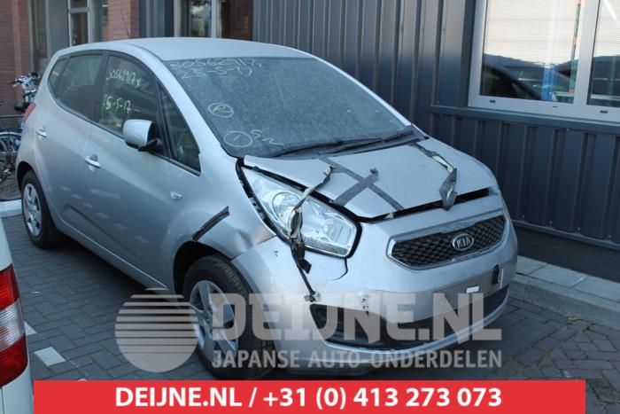 Kia Venga Frontscreen O270985