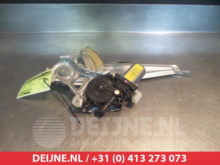 Nissan Note Ruitmechaniek 4Deurs rechts-achter O386810
