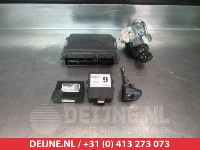Toyota Avensis Computer Motormanagement O345527